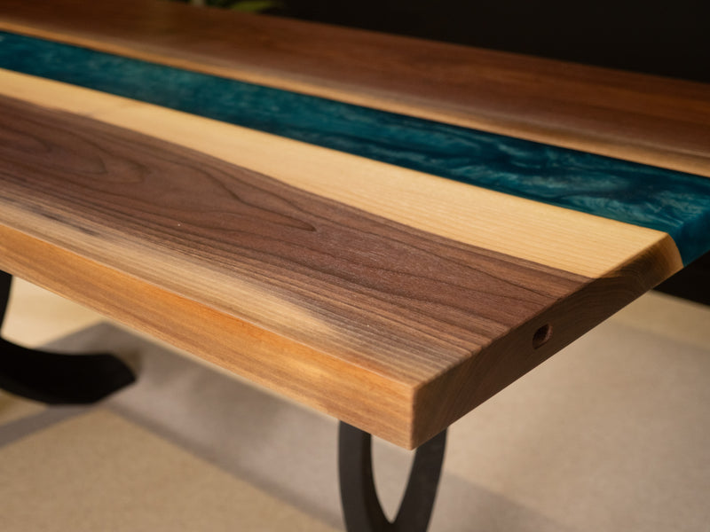 6 leg River Table