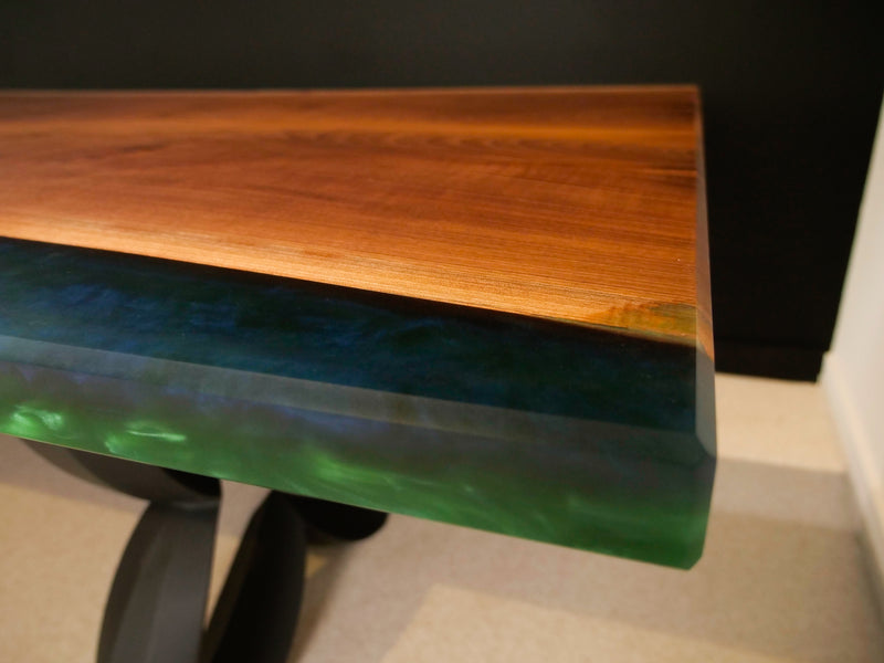 Green & Blue Book-Matched Dinner Table